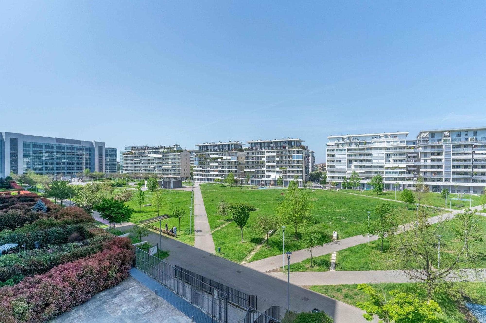 Santa Giulia Suite - Futurismo 17 Milan Luaran gambar